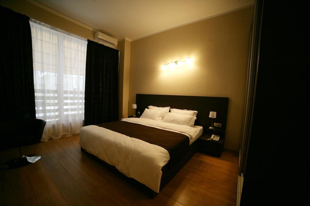 Basilon Hotel Тбилиси Екстериор снимка