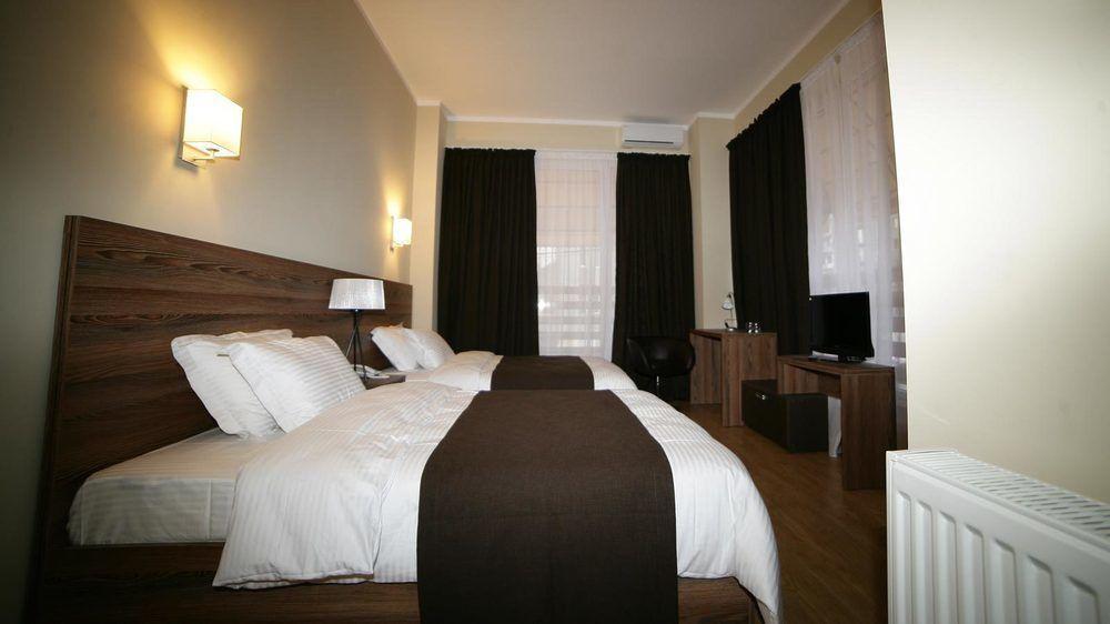 Basilon Hotel Тбилиси Екстериор снимка
