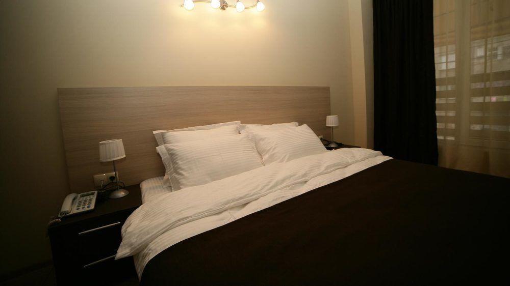 Basilon Hotel Тбилиси Екстериор снимка