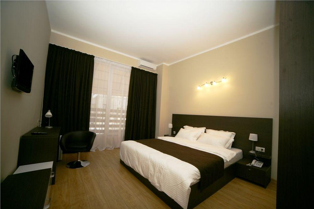 Basilon Hotel Тбилиси Екстериор снимка