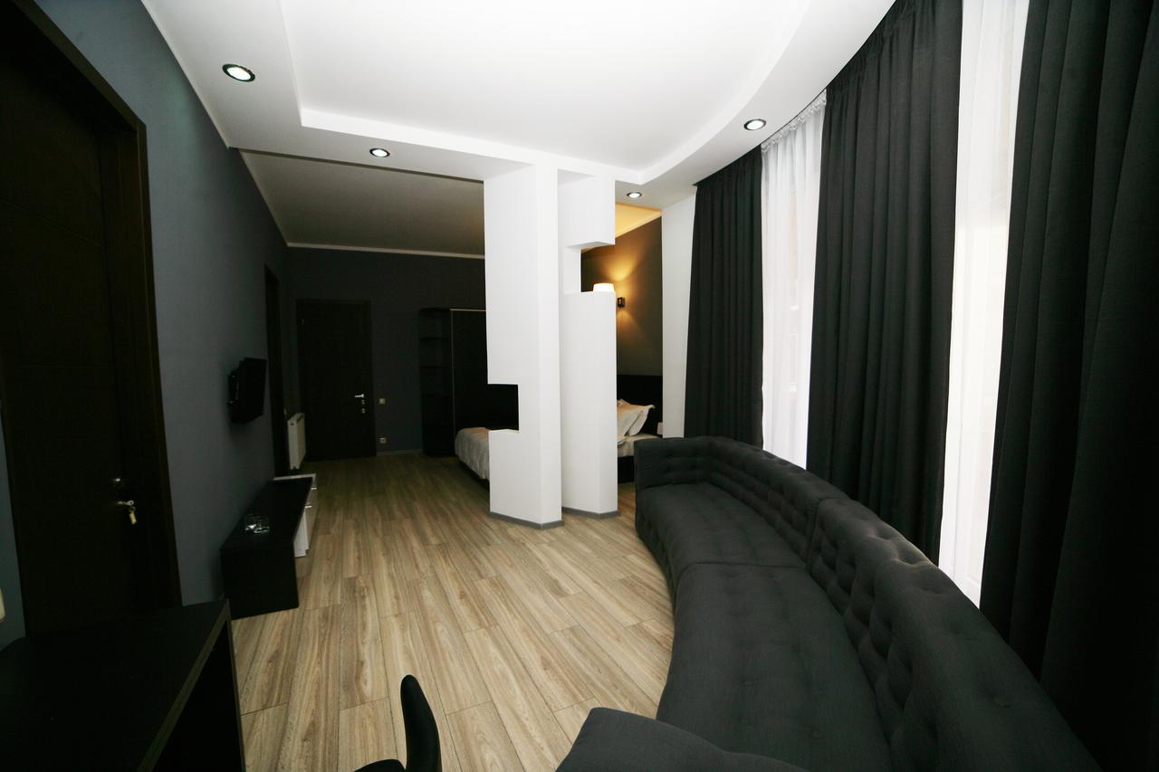 Basilon Hotel Тбилиси Екстериор снимка